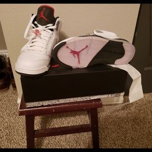 Nike Air Jordan 5 Fire Red